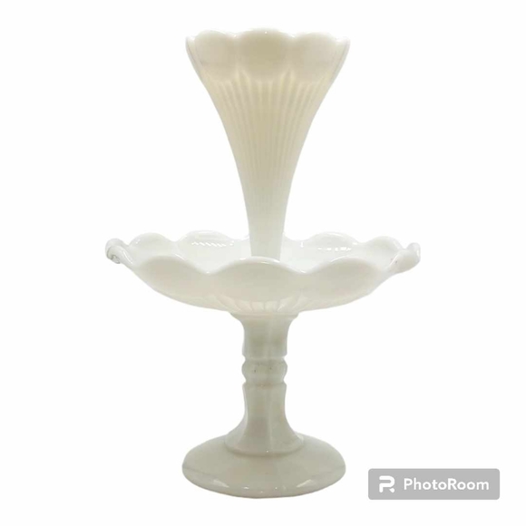 Vallerysthal France milkglass pedestal epergne - Picture 1 of 7